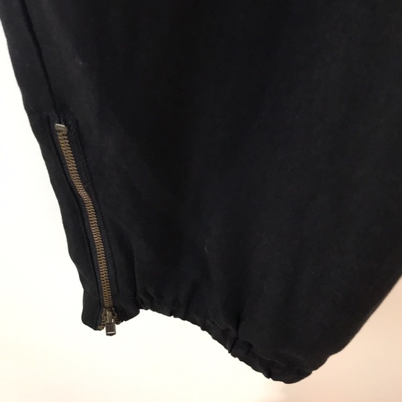Eileen Fisher black joggers with ankle zippers - Picture 3 of 10